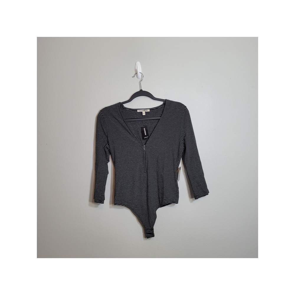 Express Black And White Front Zip Thong Bodysuit 3/4 Sleeve M Nwt
